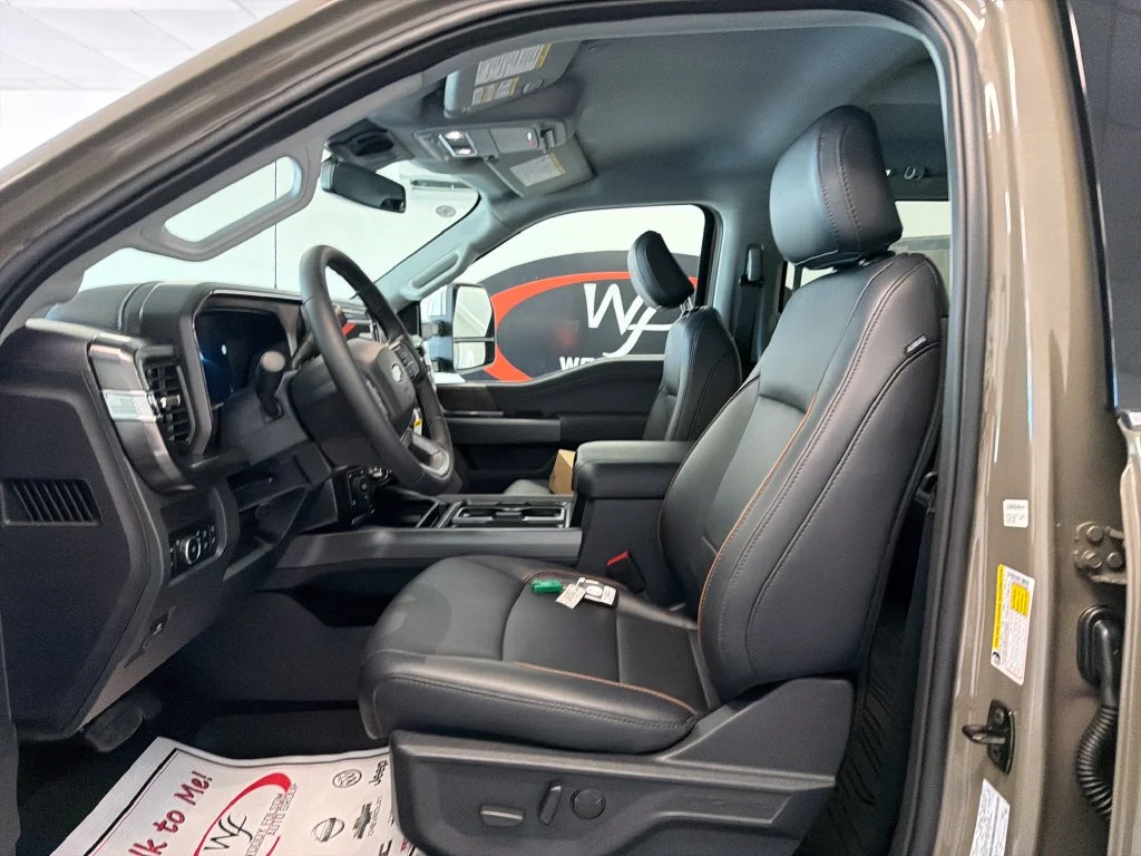 New 2027 Gray Ford Lariat image 12