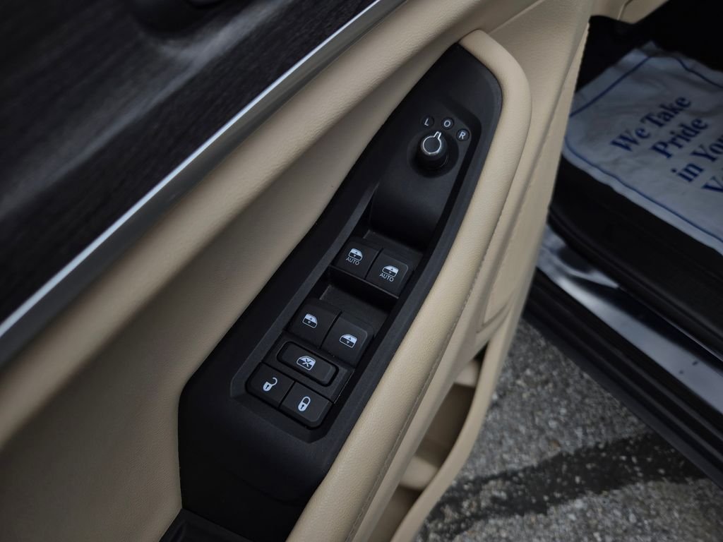 Used 2024 Black Jeep Limited image 15