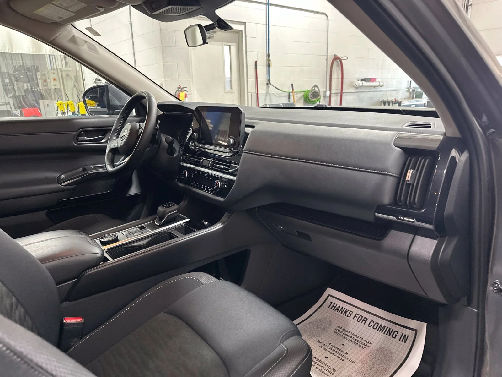 Used 2025 Gray Nissan SV image 29