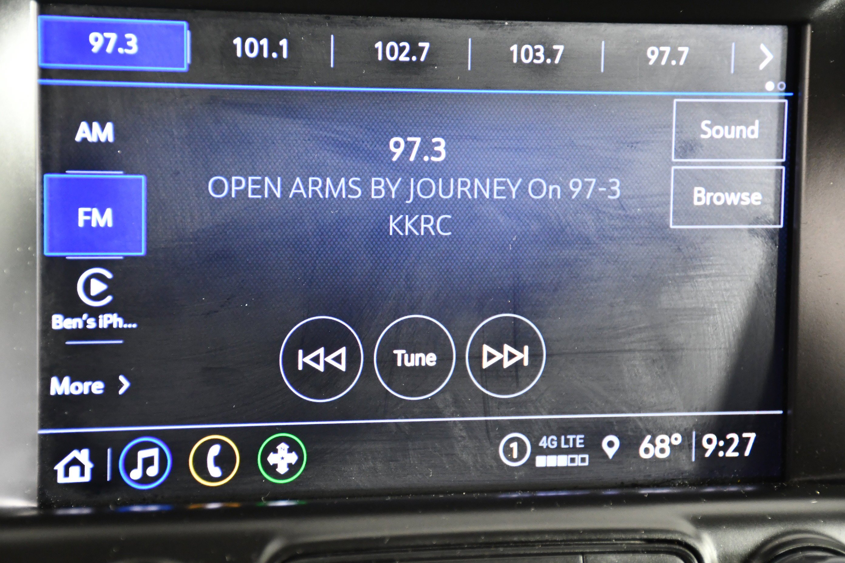 Used 2024 Sterling Metallic GMC SLT image 27