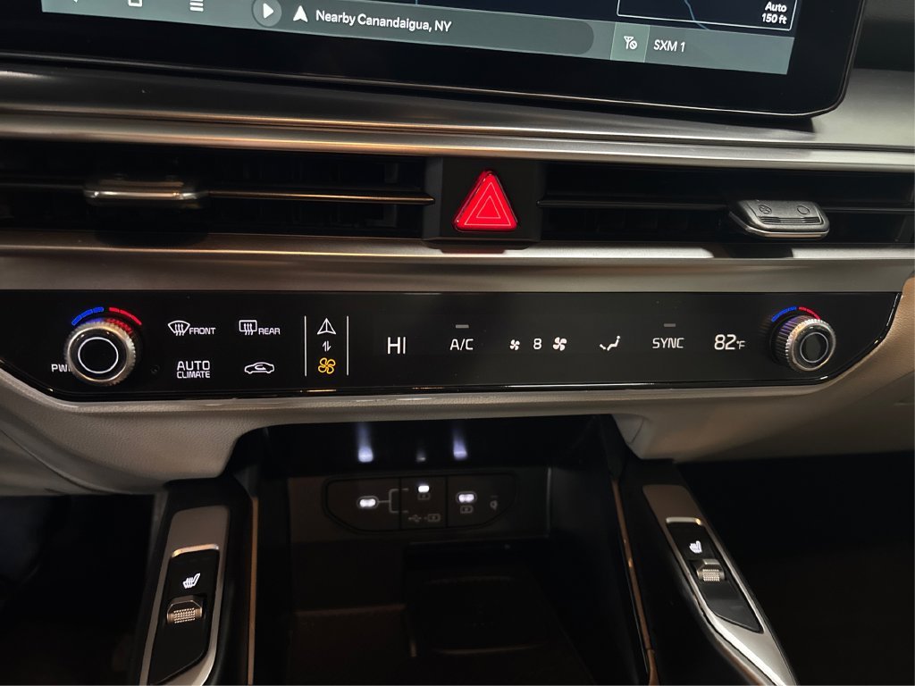 Used 2025 Silver Kia S image 32