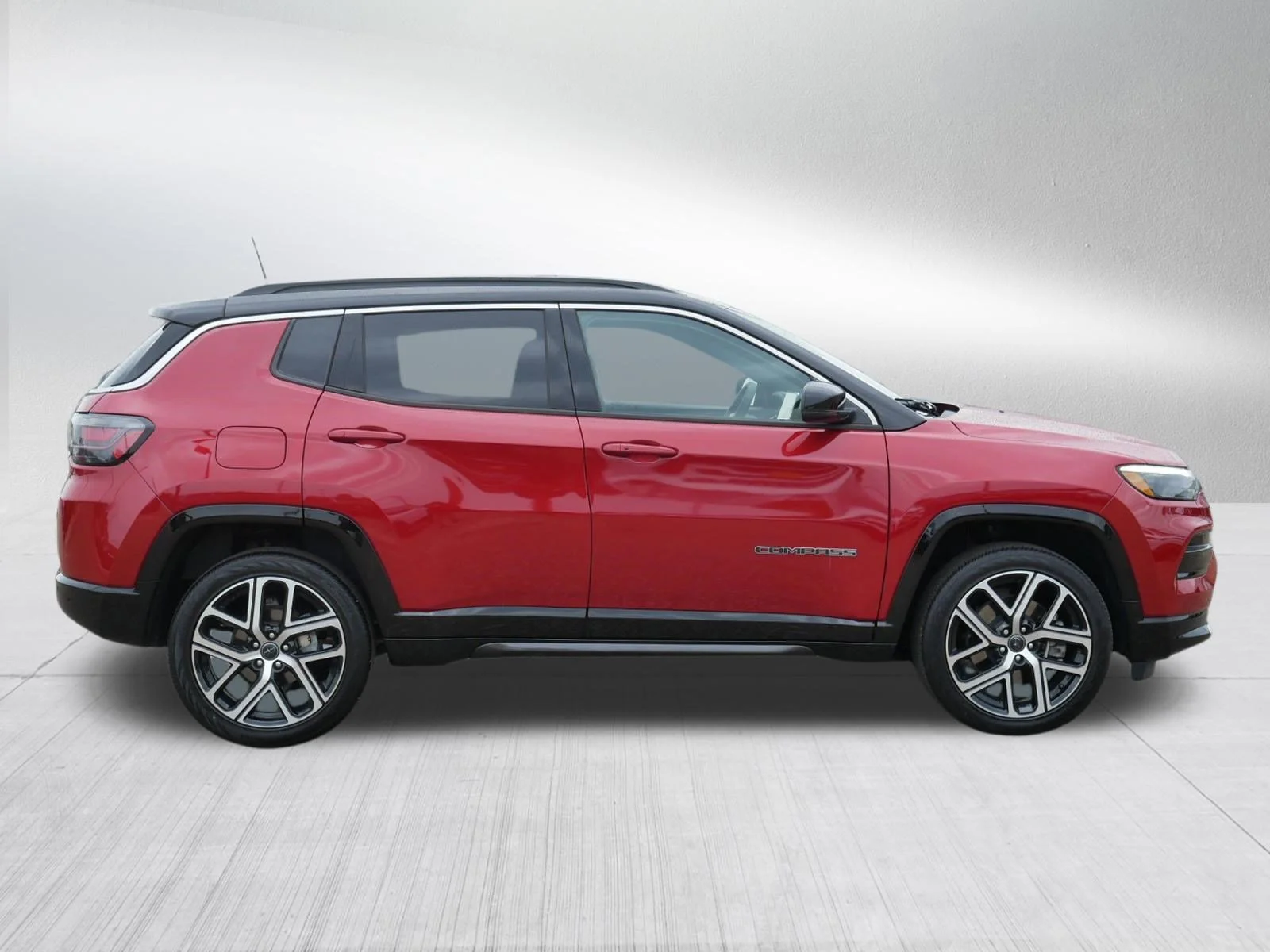 Used 2025 Red Hot Pearlcoat Jeep Limited image 8