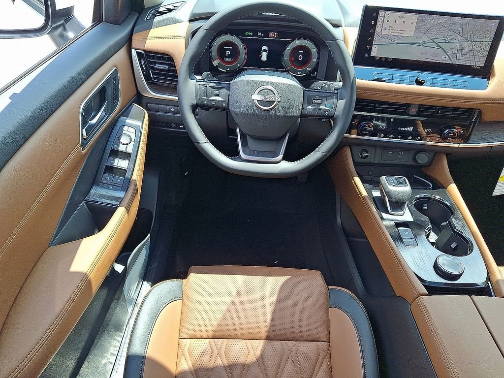 New 2026 Everest White Pearl TriCoat / Super Black Two-tone Nissan Platinum image 8