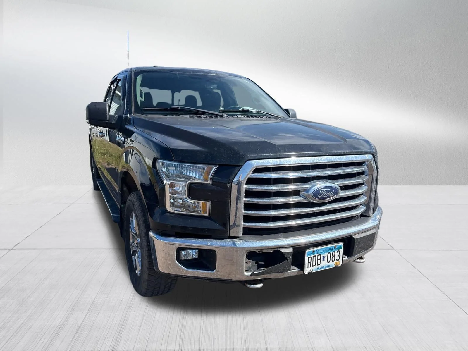 Used 2015 Tuxedo Black Metallic Ford Lariat image 6