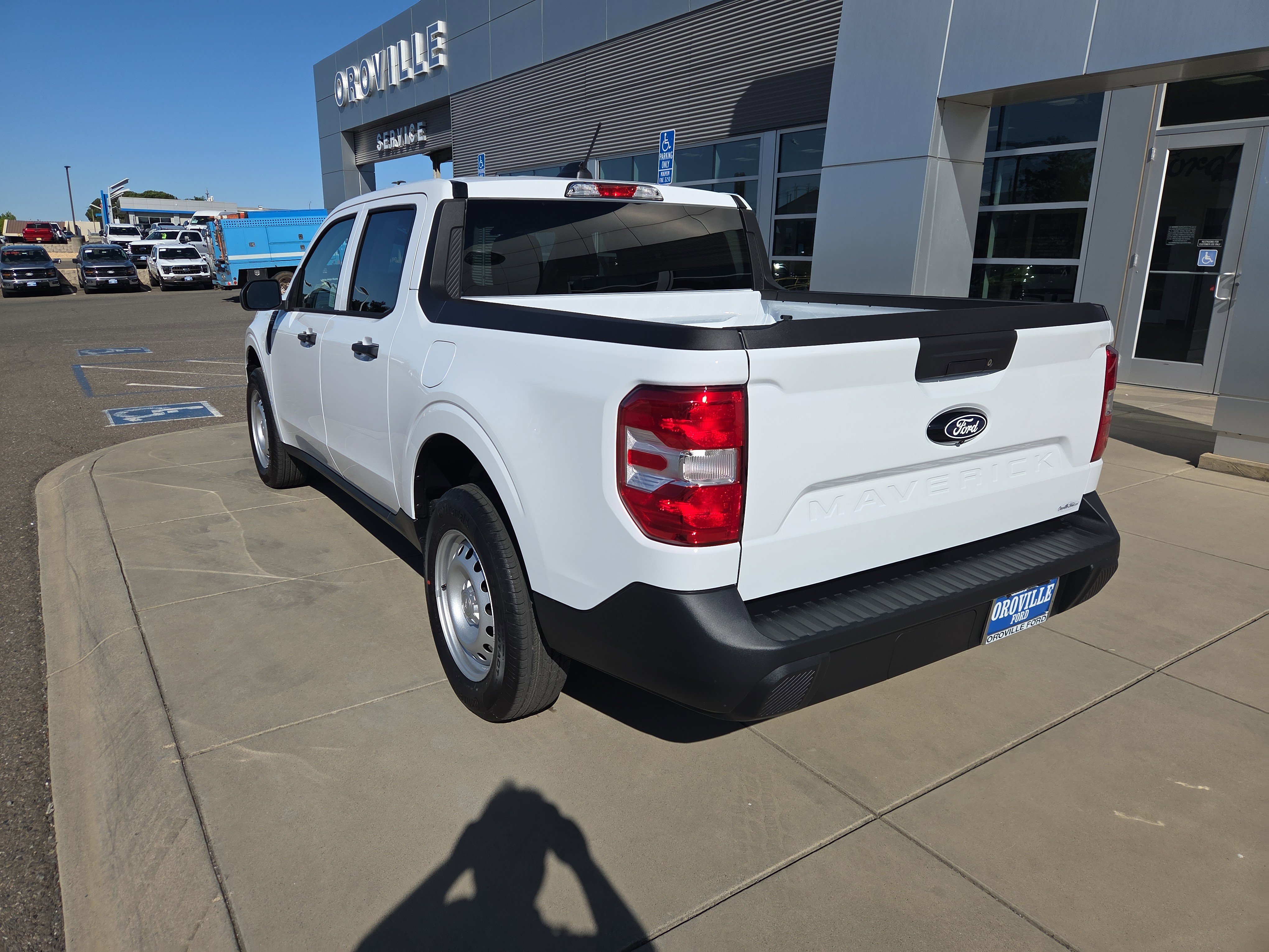 New 2026 Oxford White Ford XL image 3