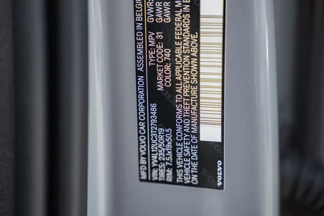 New 2026 Vapour Grey Volvo B5 Plus image 43