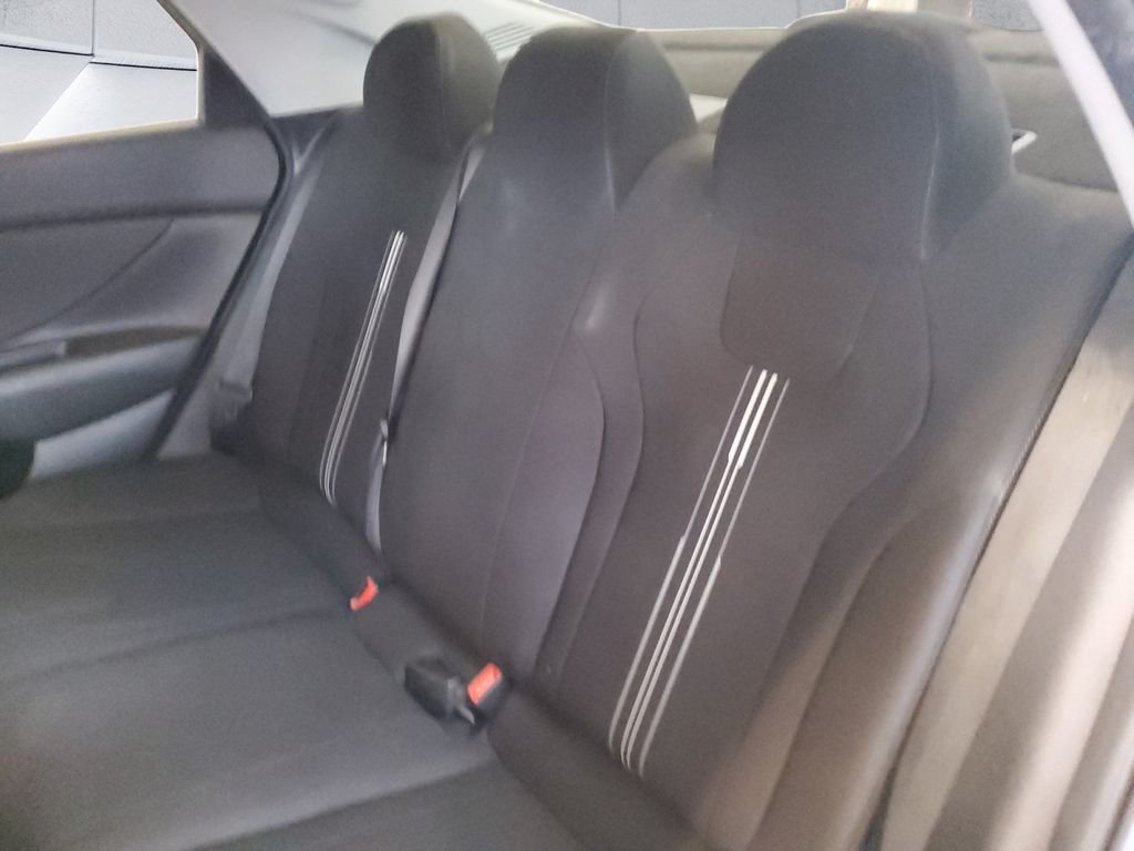 Used 2022 Gray Hyundai SEL image 18