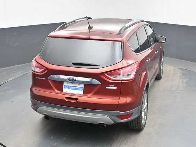 Used 2016 Orange Ford SE image 35
