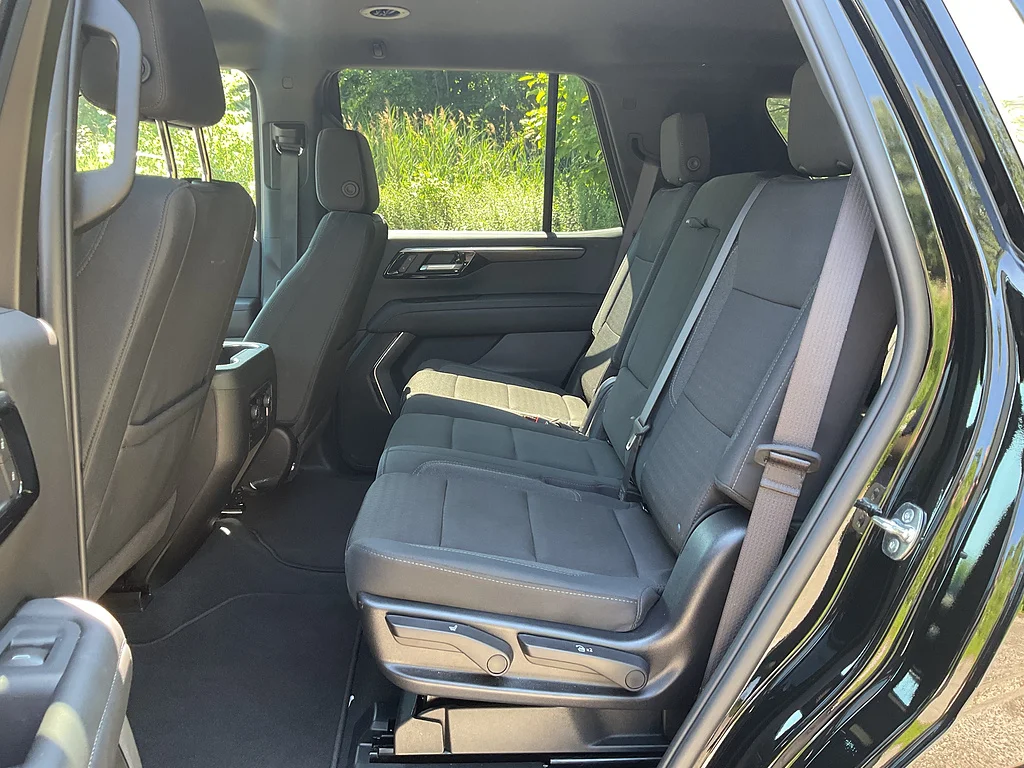 Used 2025 Black Chevrolet LS image 9