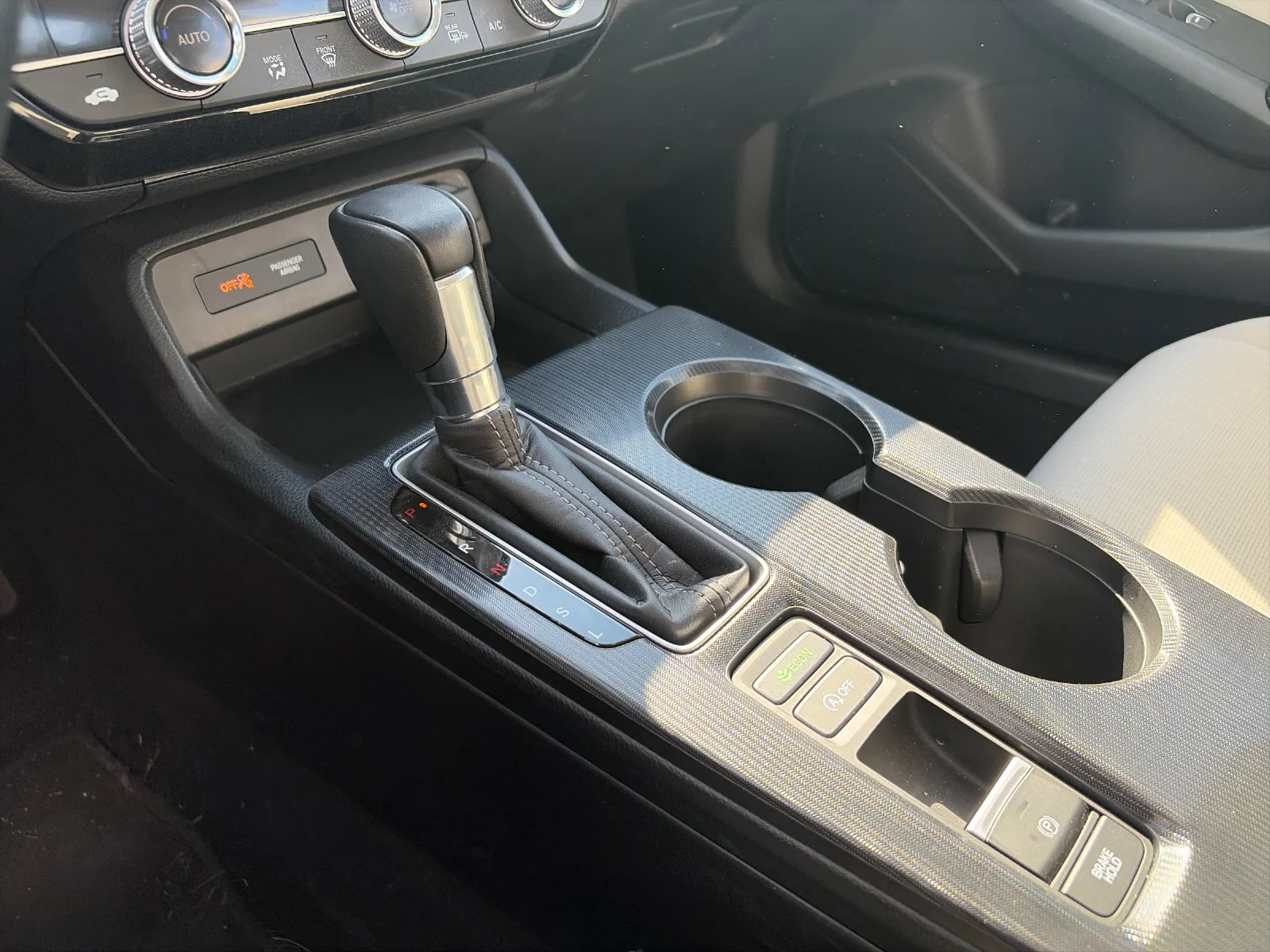 Used 2024 Platinum White Pearl Honda EX image 22