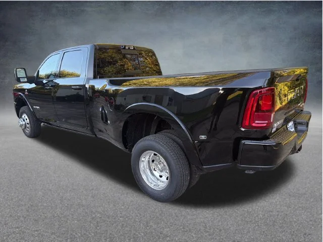 New 2027 Diamond Black Crystal Pearl-Coat Exterior Paint RAM Laramie image 5