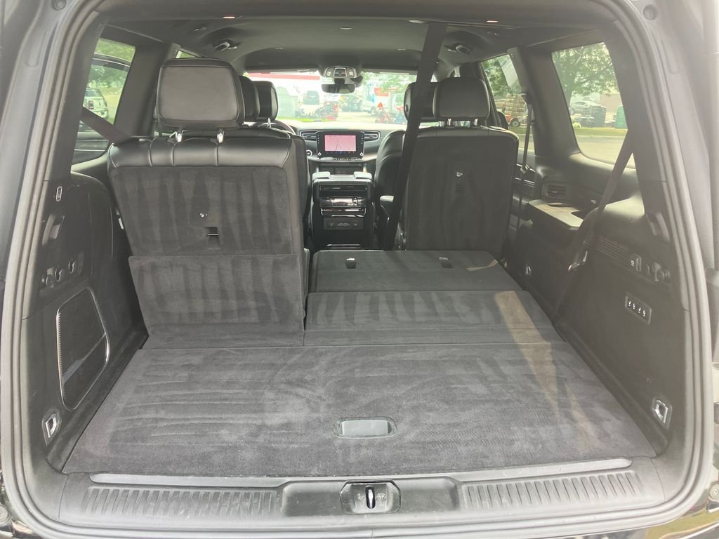 Used 2024 Black Jeep Series III image 10