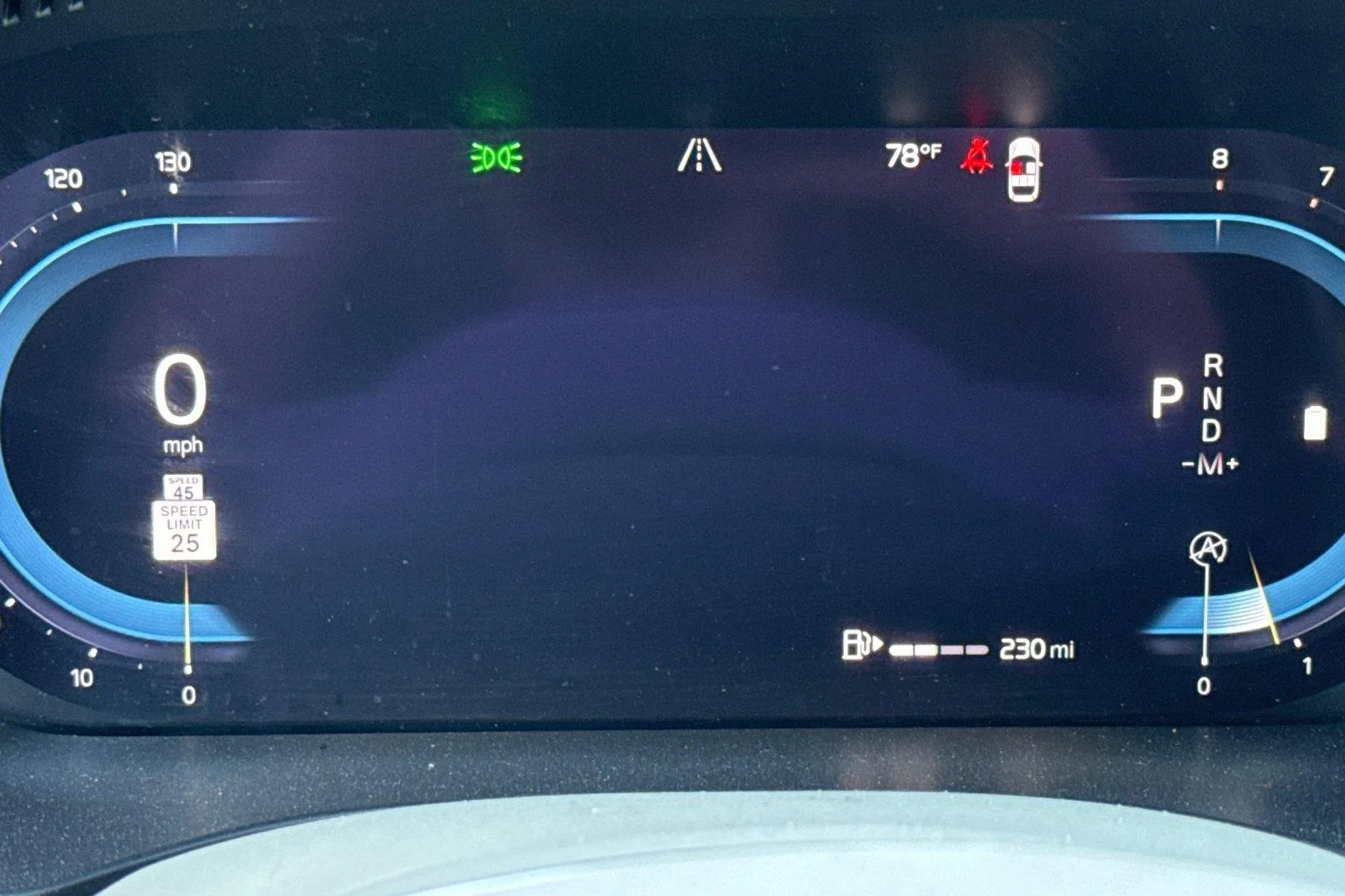 Used 2023 Silver Dawn Metallic Volvo Plus Dark Theme image 27