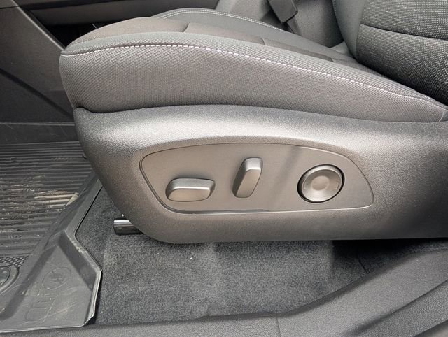 2026 Chevrolet Traverse LT - Photo 12