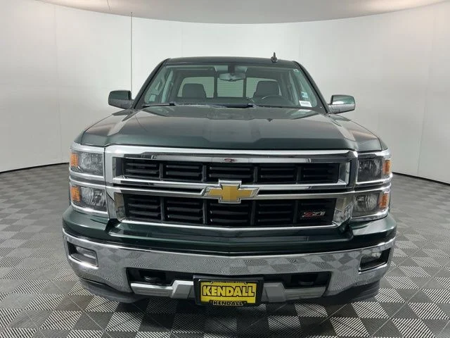 Used 2015 Rainforest Green Metallic Chevrolet LT image 2