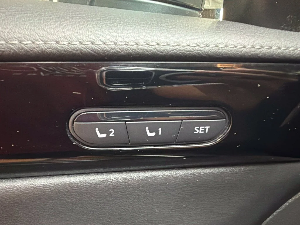 Used 2024 Mineral Black INFINITI PURE image 24