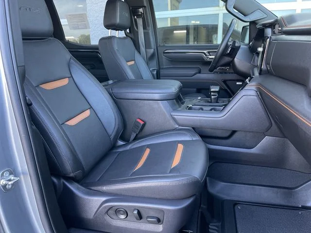 Used 2025 Gray GMC AT4 image 25