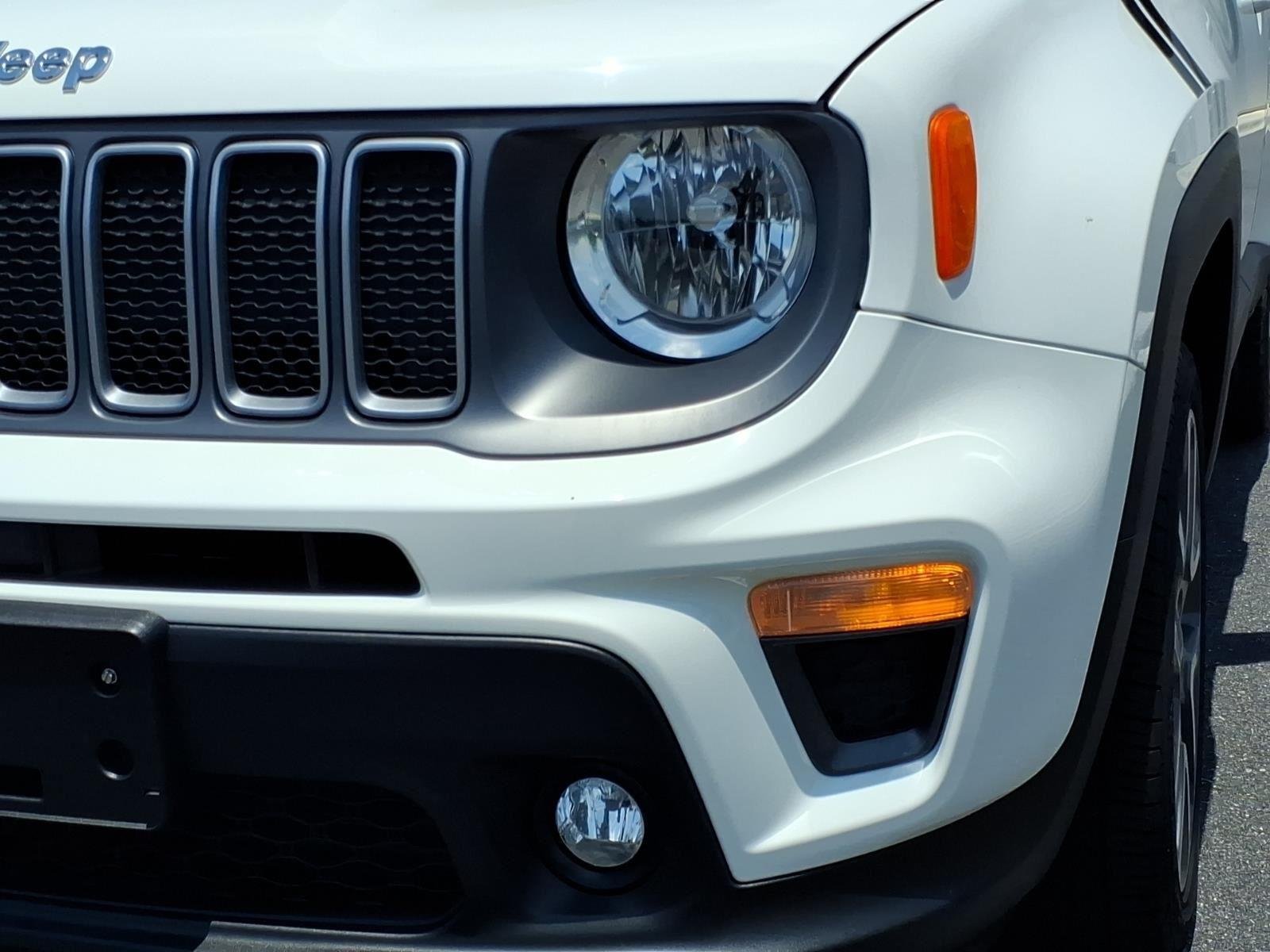 Used 2022 Alpine White Clearcoat Jeep Limited image 17