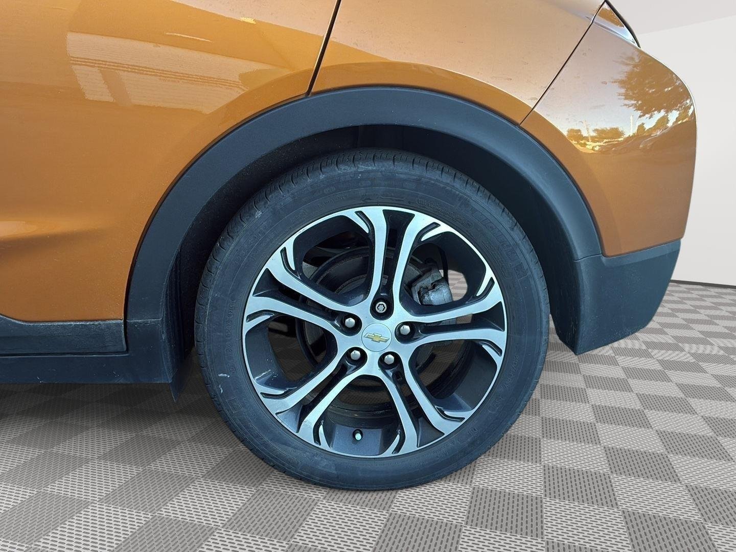 Used 2017 Orange Burst Metallic Chevrolet Premier image 9