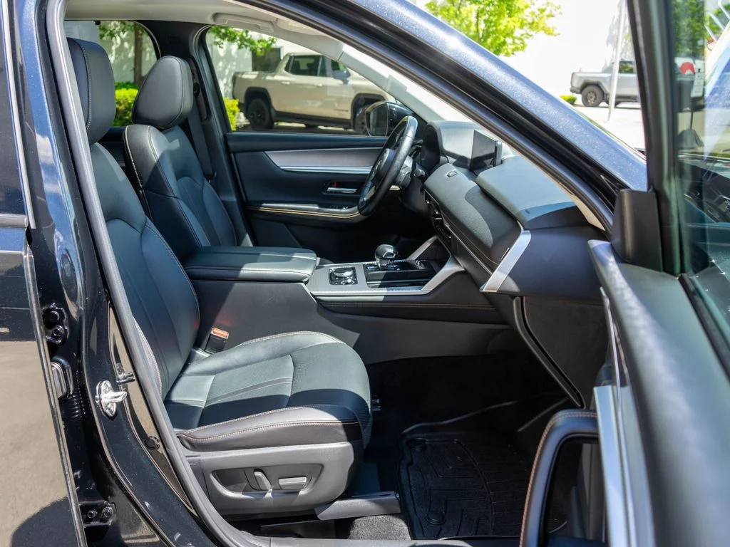 Used 2025 Black Mazda 3.3 Turbo Preferred image 10