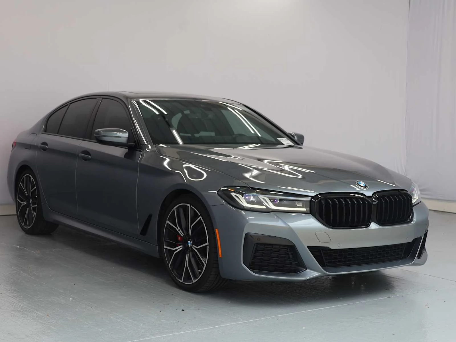 Certified Used 2022 Bluestone Metallic BMW 530i image 4