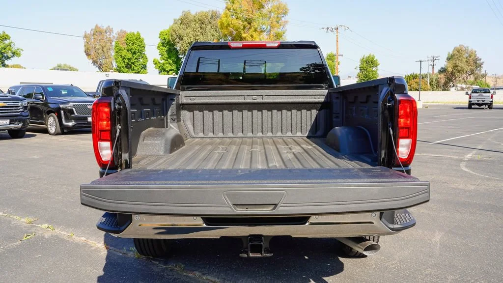 2026 GMC Sierra 2500HD Pro - Photo 10