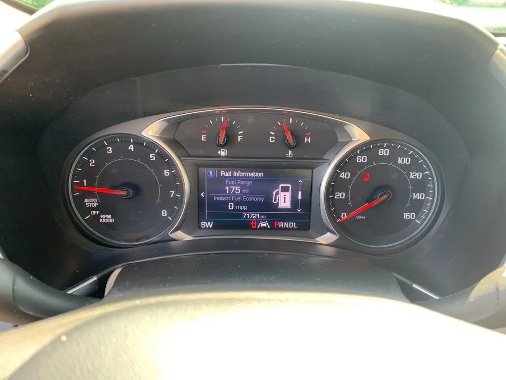Used 2021 Silver Chevrolet LT image 30