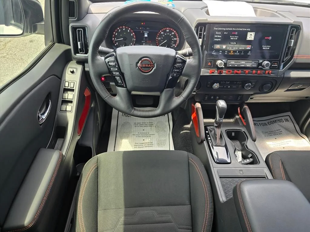 Used 2025 White Nissan PRO-X image 3