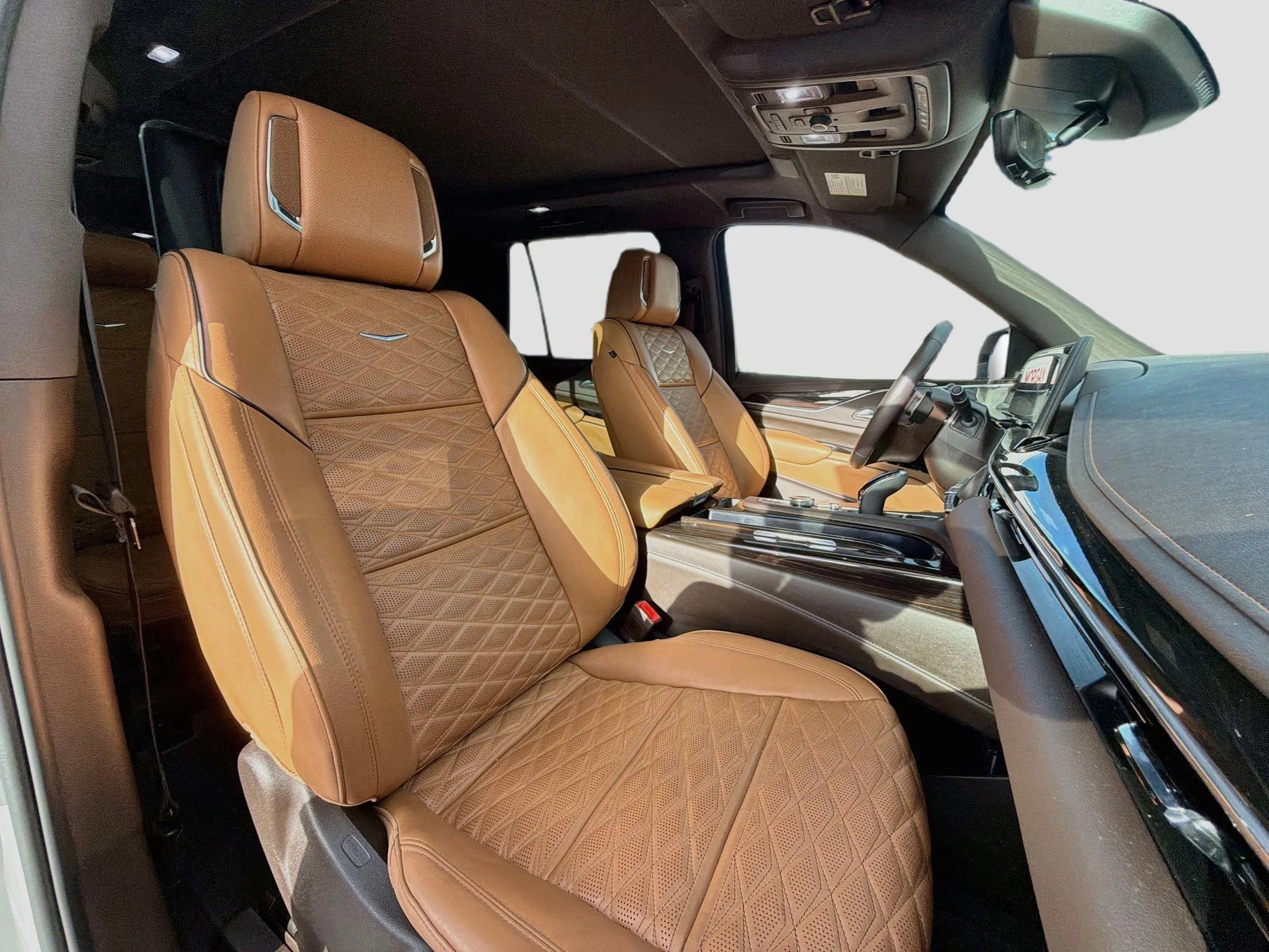 Used 2023 Crystal White Tricoat Cadillac 4WD Premium Luxury image 15
