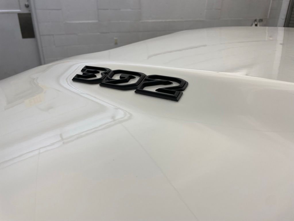 New 2026 Bright White Clear-Coat Exterior Paint Jeep Moab 392 image 9