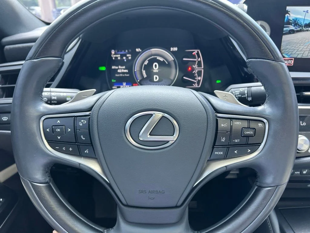 Certified Used 2022 EMINENT WHITE PEARL Lexus 300h Ultra Luxury image 20