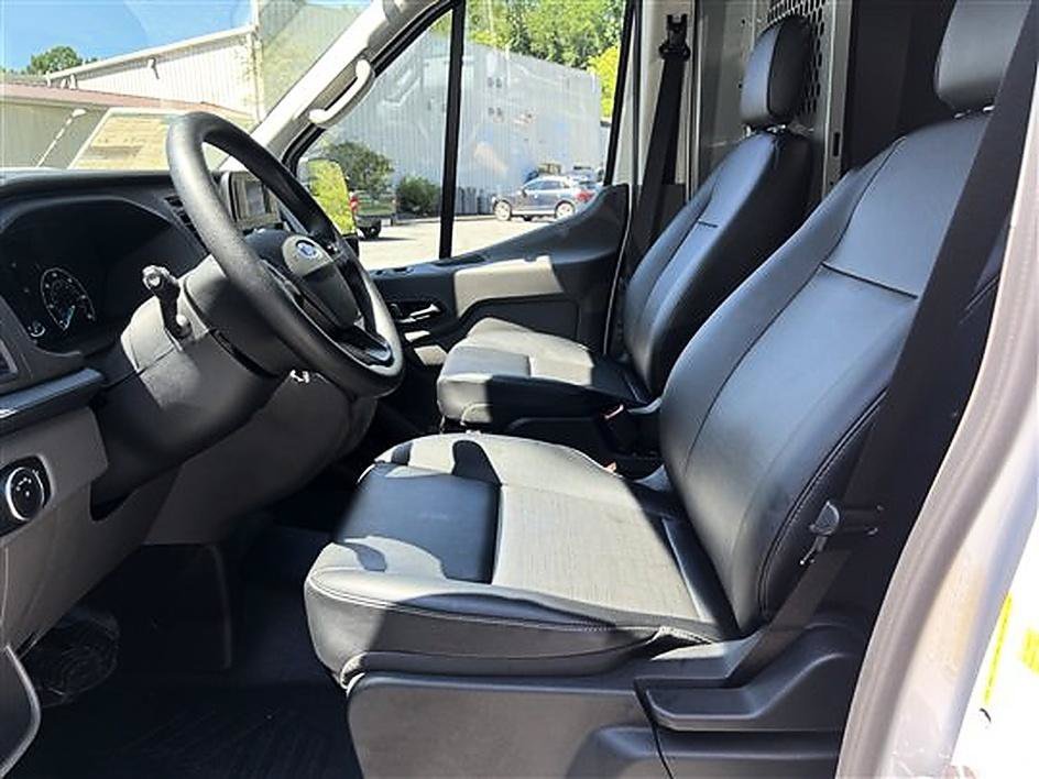 New 2024 Oxford White Ford Cargo Van image 11