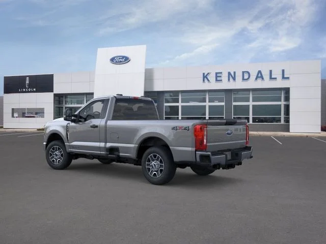 New 2025 Gray Metallic Ford XLT image 4
