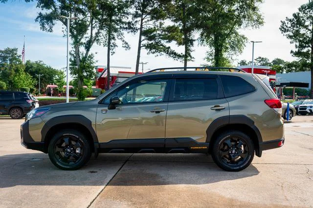 Used 2023 Autumn Green Metallic Subaru Wilderness image 2