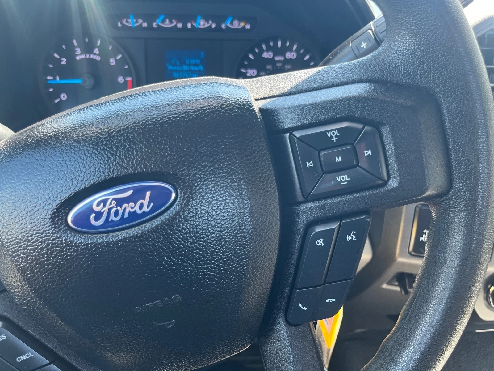 Used 2017 Oxford White Ford XL4WD REG CAB 8 BOX image 24