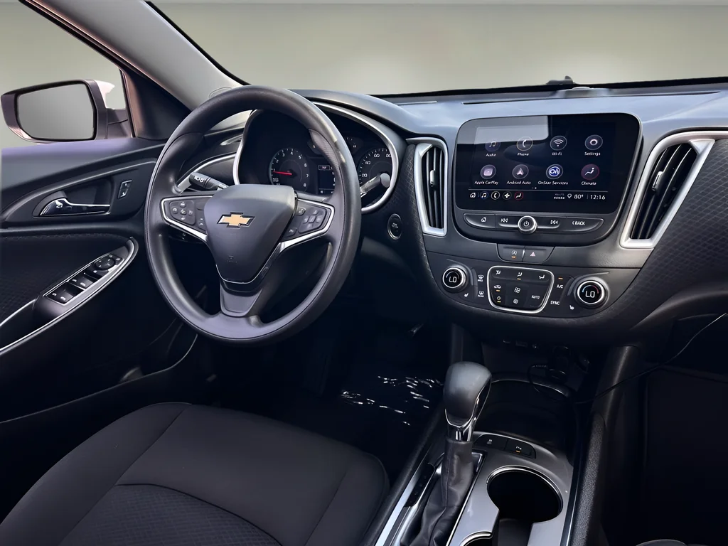 Used 2024 White Chevrolet LT image 7