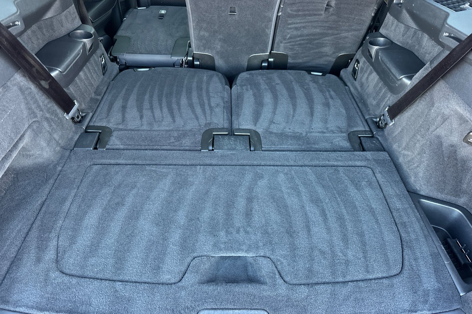 Used 2018 Black Volvo T6 Inscription image 17