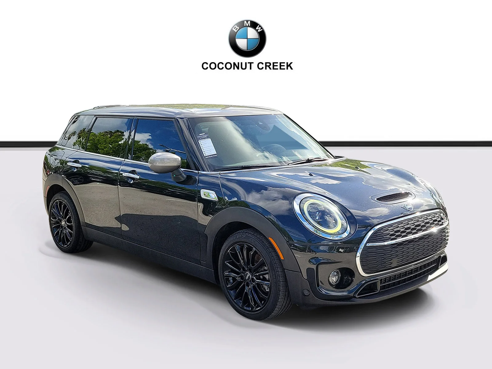 2023 MINI Clubman Cooper S's photo