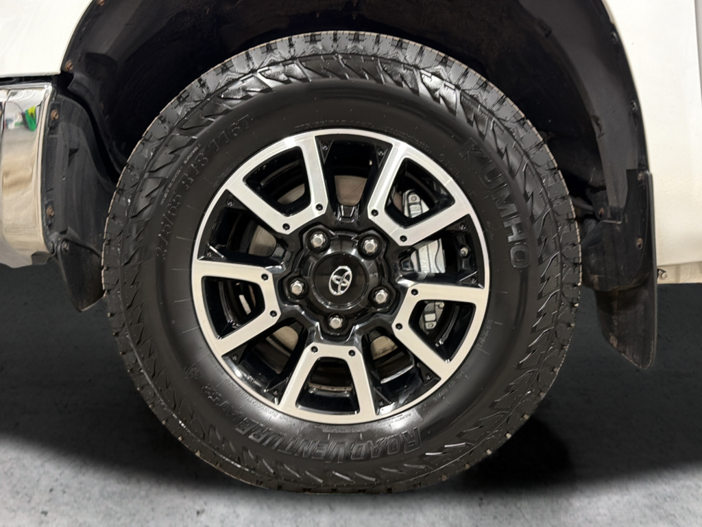 Used 2021 White Toyota SR5 image 34