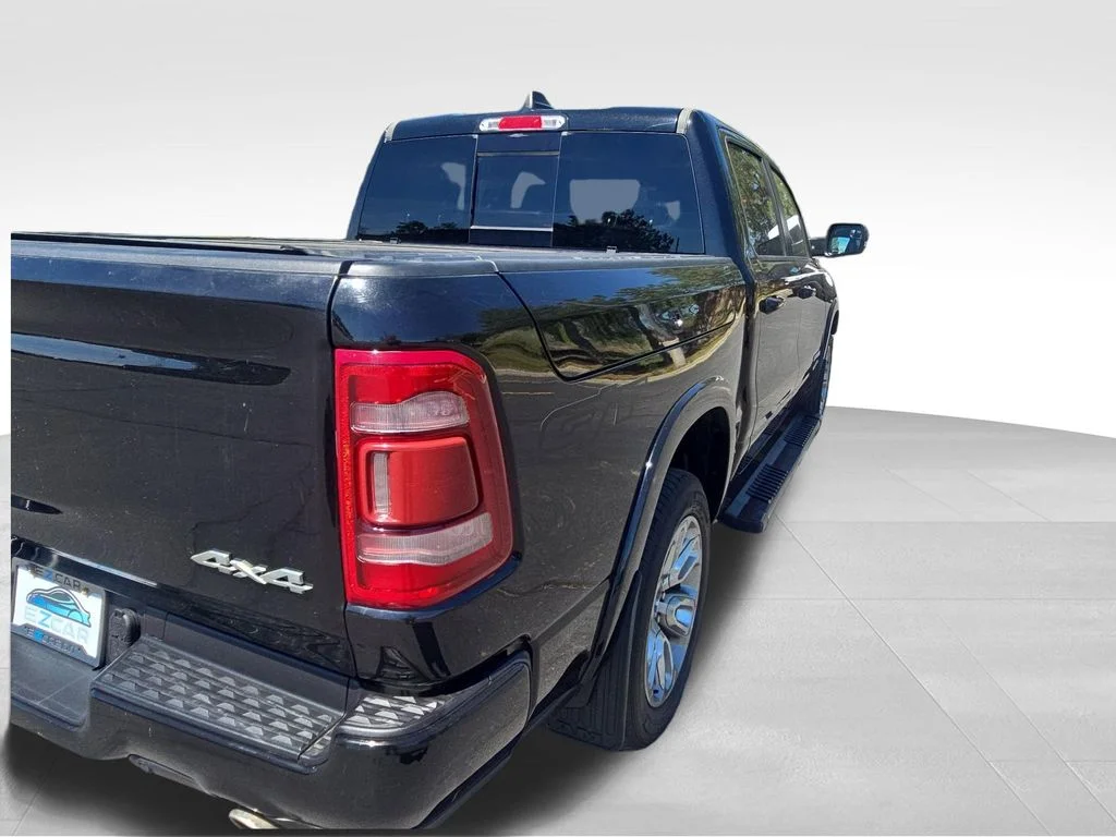 Used 2022 Diamond Black Ram Laramie image 11