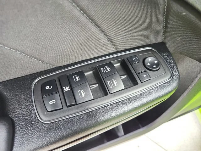 2023 Dodge Charger SXT - Photo 35