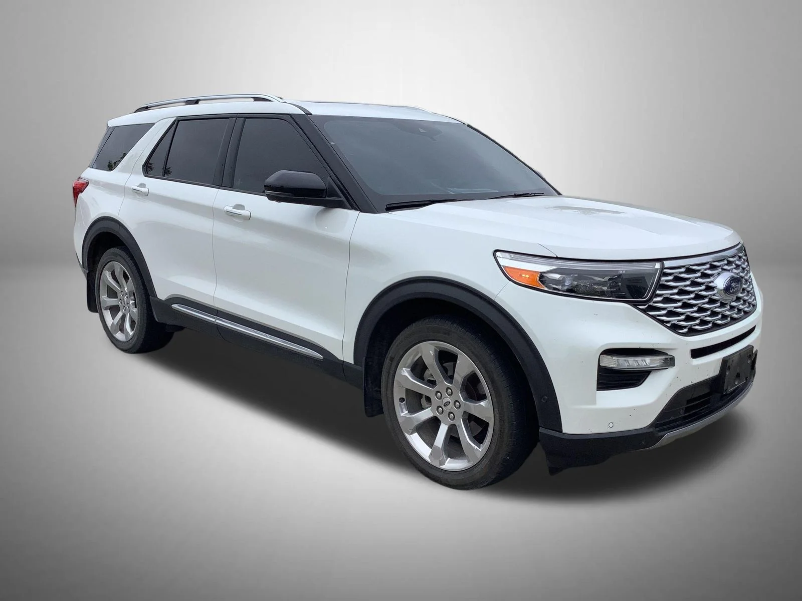 Used 2020 White Ford Platinum image 4