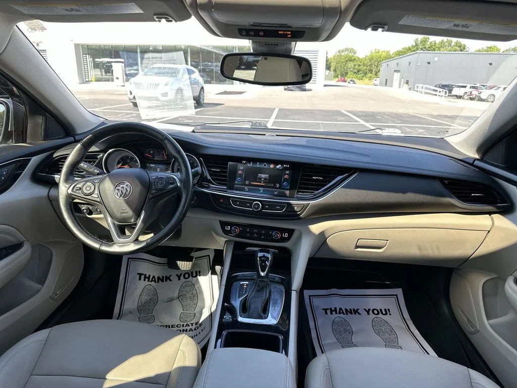 Used 2018 Silver Buick Essence image 10