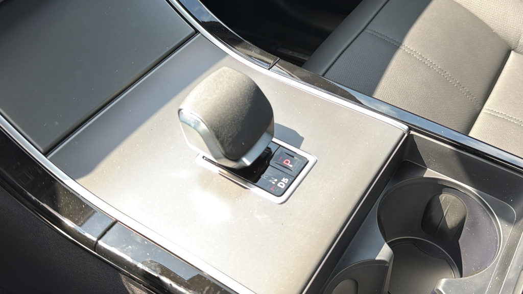 New 2026 Santorini Black Land Rover S image 22