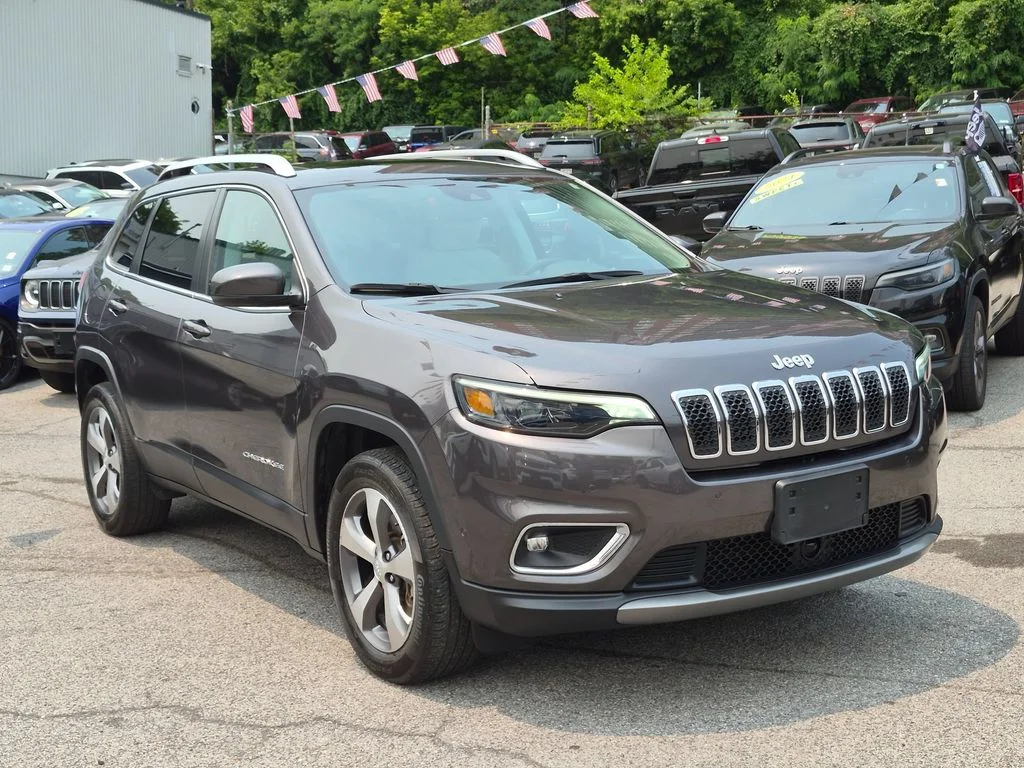 Used 2021 Gray Jeep Limited image 4