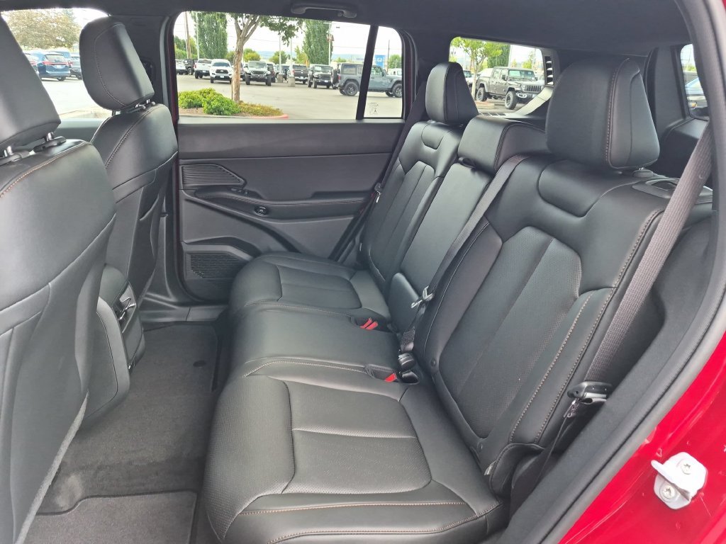 New 2026 Red Hot Pearl-Coat Exterior Paint Jeep Limited image 23