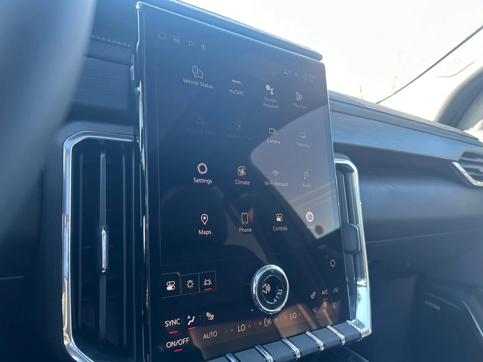 New 2026 Summit White GMC Elevation AWD image 26