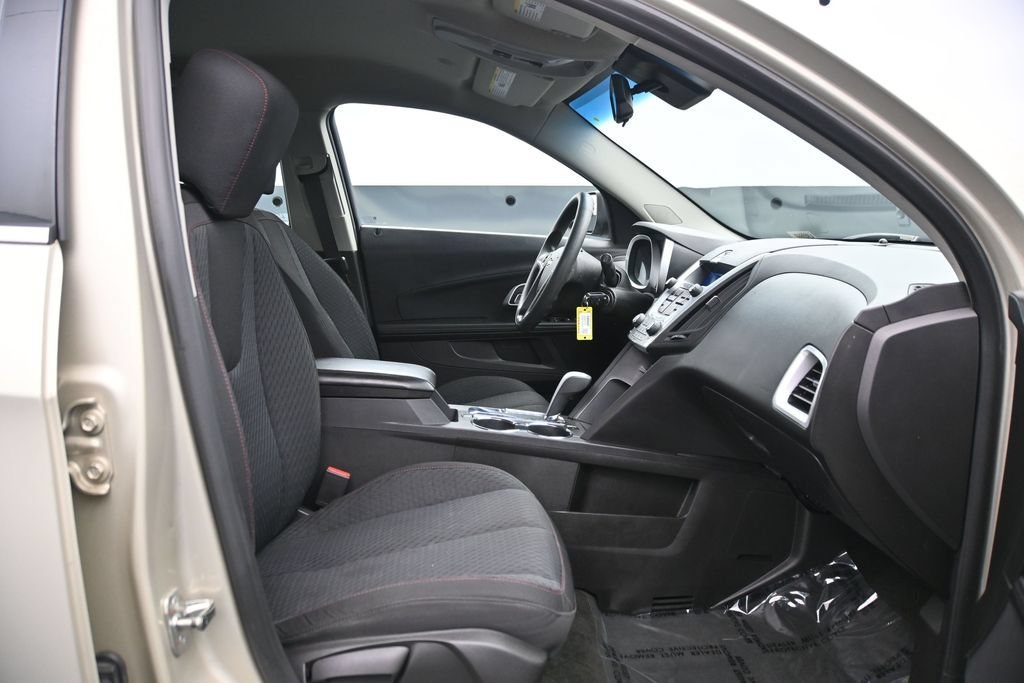 Used 2014 Chevrolet Equinox LS with VIN 2GNALAEKXE1110553 for sale in Minneapolis, Minnesota