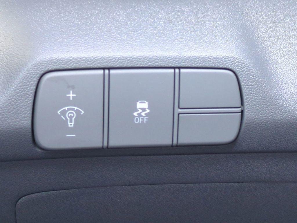 New 2026 Gray Hyundai SEL Sport Premium image 26