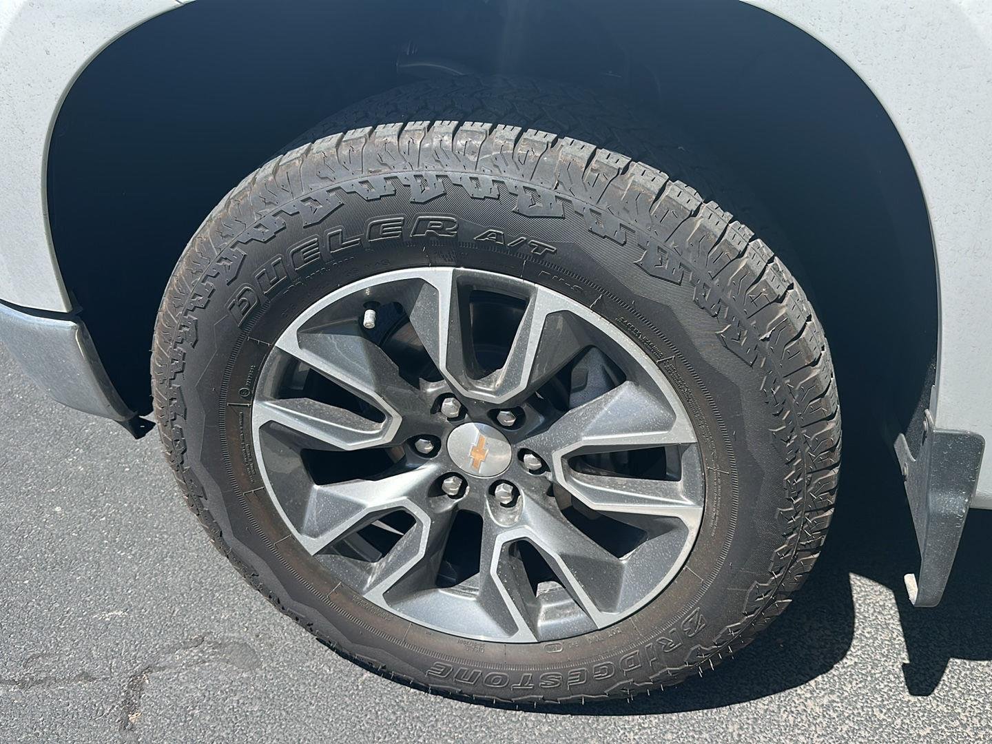 Certified Used 2025 Summit White Chevrolet LT image 19